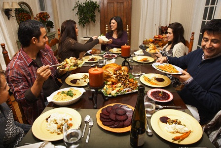 How to Avoid Overeating This Year at Thanksgiving